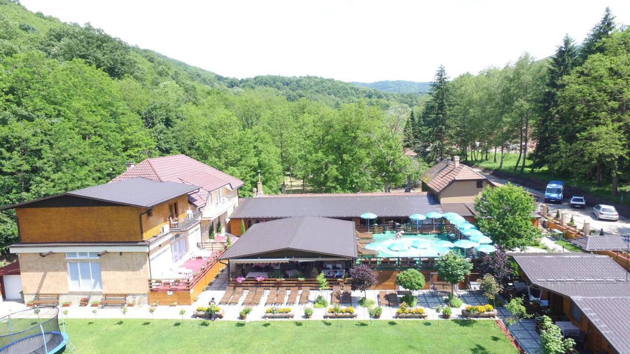 Cuki Residence Mala Ravna Reka Esterno foto